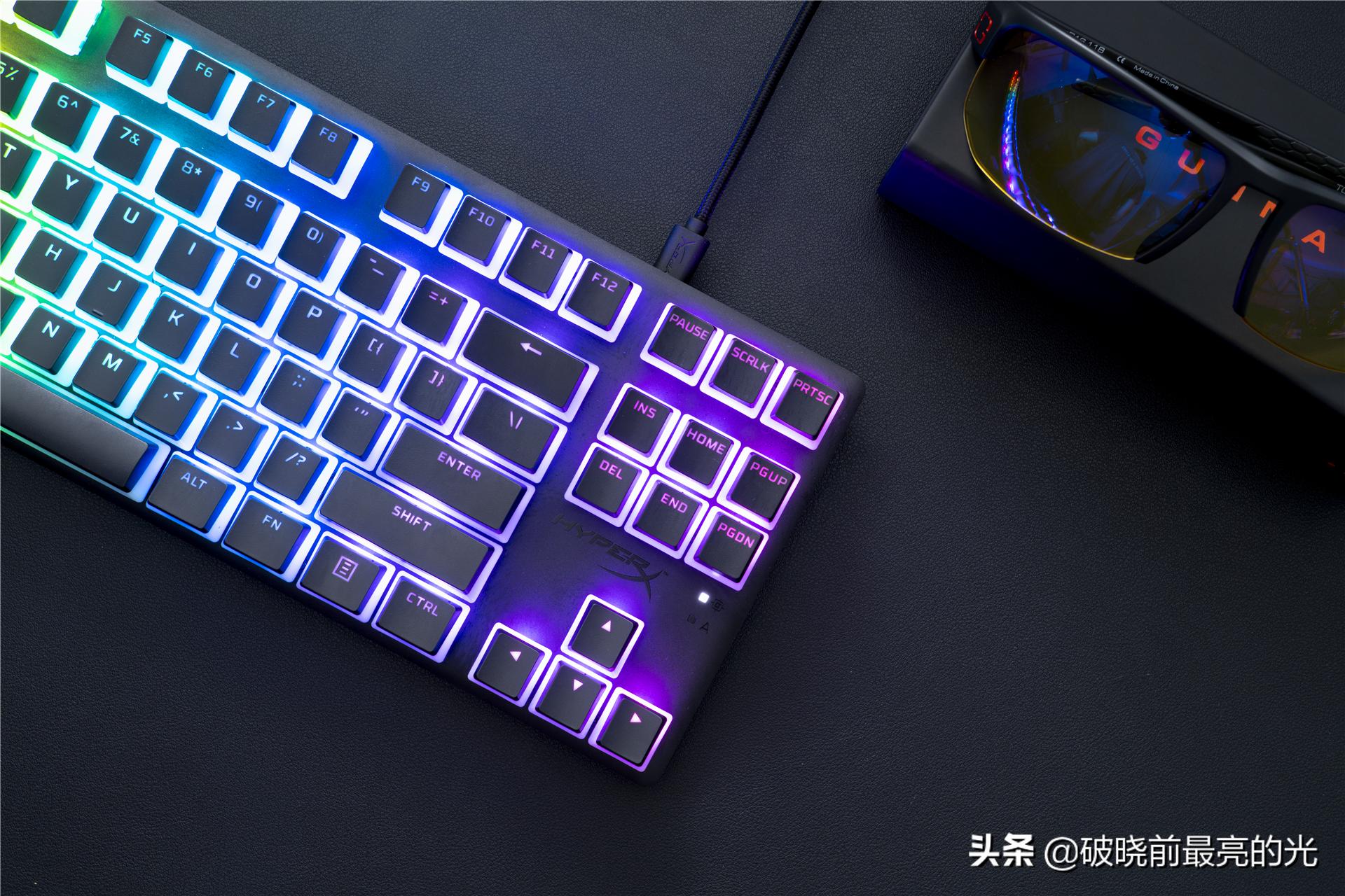 现在主流游戏鼠标键盘耳机,平民游戏键盘鼠标耳机套装推荐