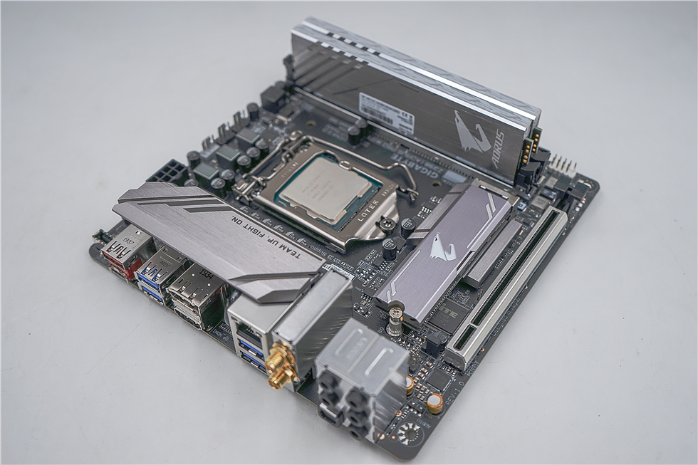 追风者217xe可以装几个硬盘,追风者pk217xe风道解析