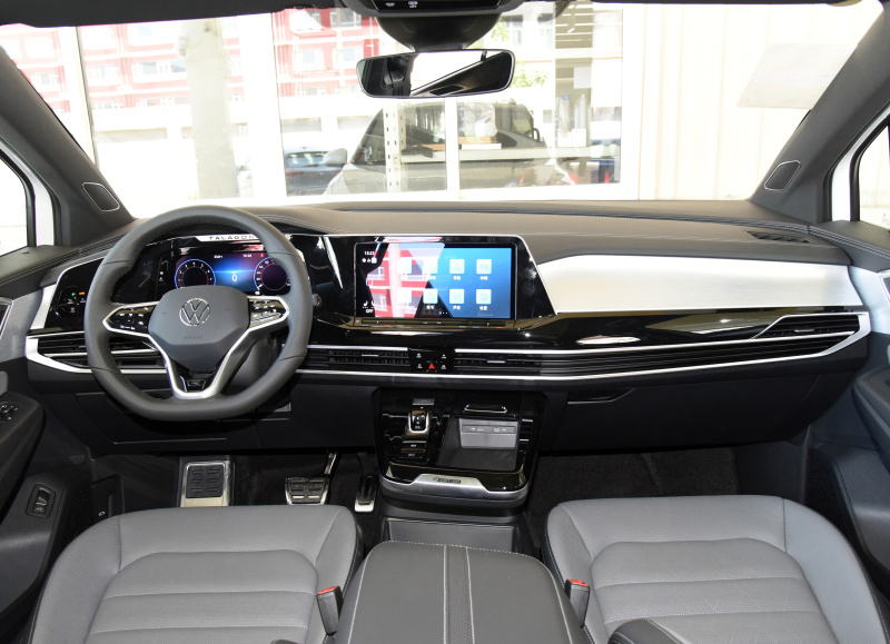 开惯了奥迪换新车,开奥迪q5老款