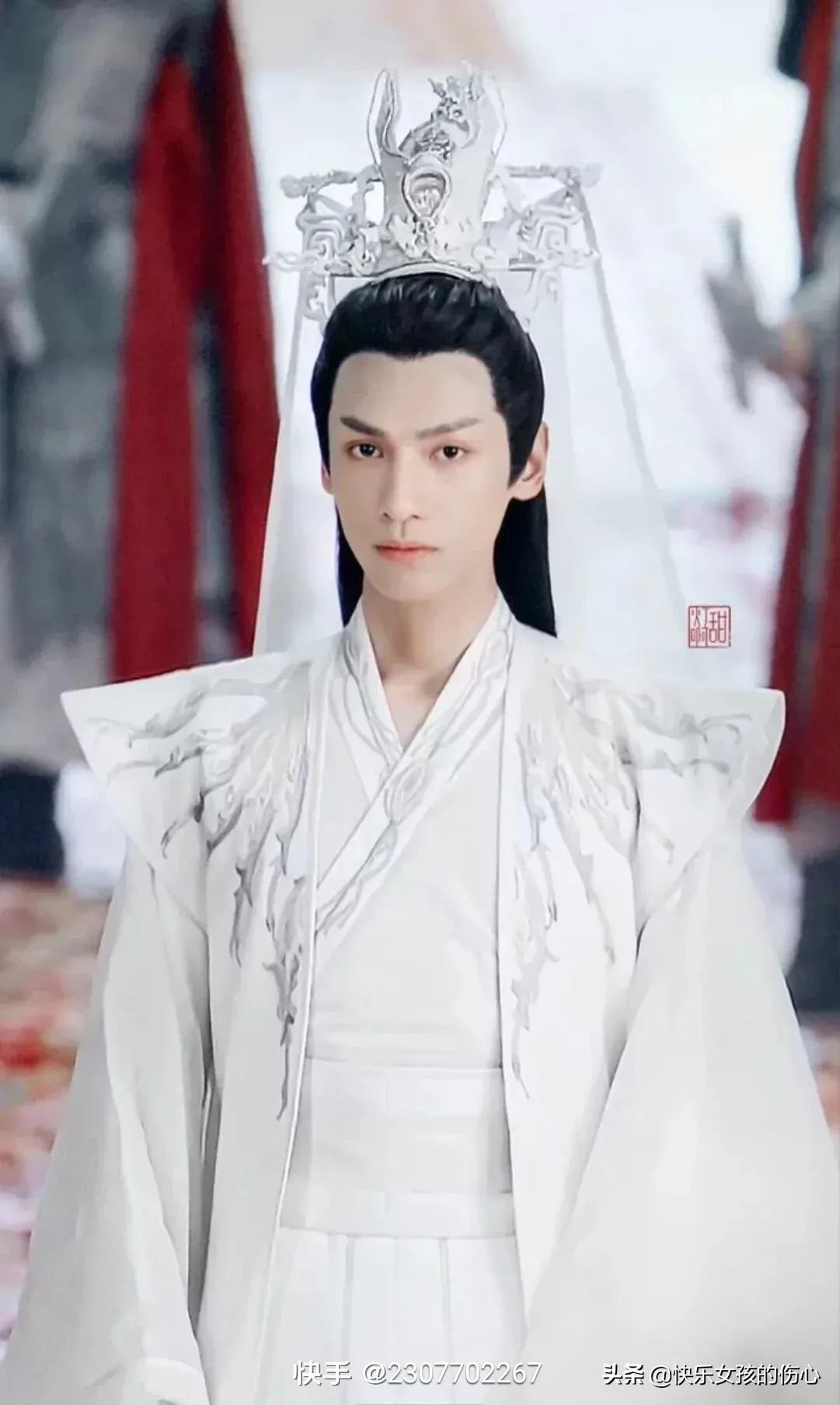 形容古代开朗帅气男子外貌的句子,描写古代男子温润儒雅气质的句子