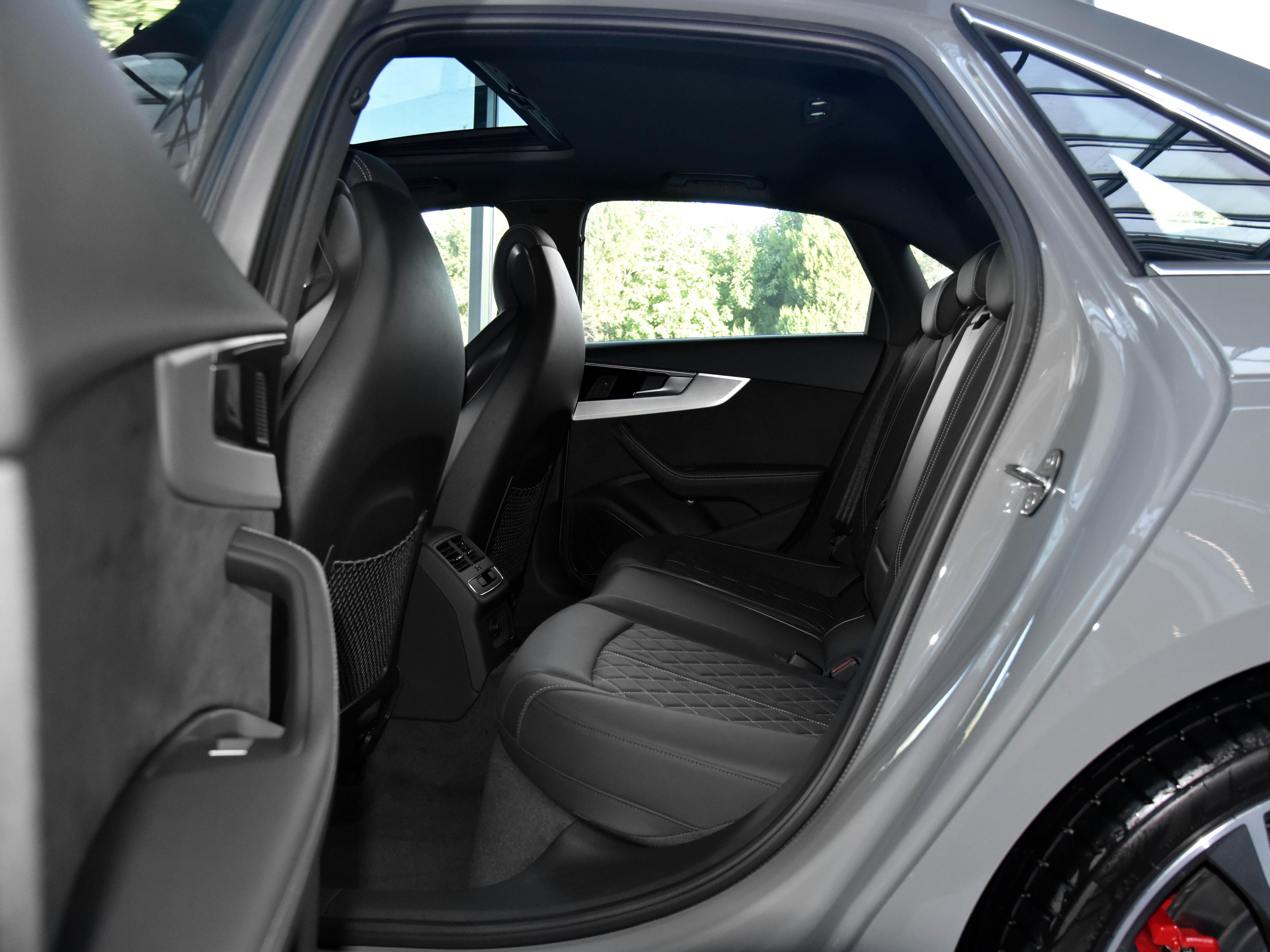 既能家用又能跑高速,既能下赛道又能代步的车