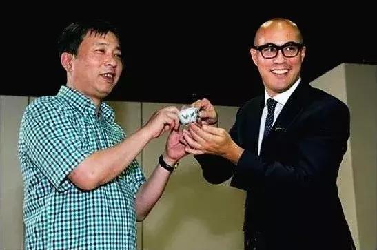 乾隆是不是最会发钱的败家子,乾隆最败家的行为