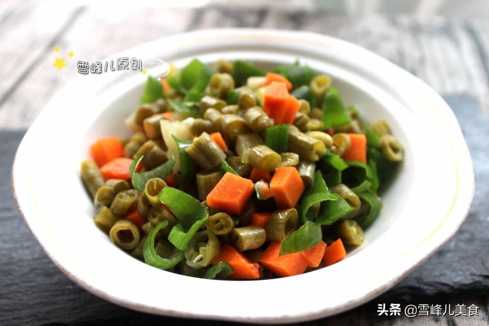 腌制四川酸菜的正确方法,天热腌的酸菜几天能吃