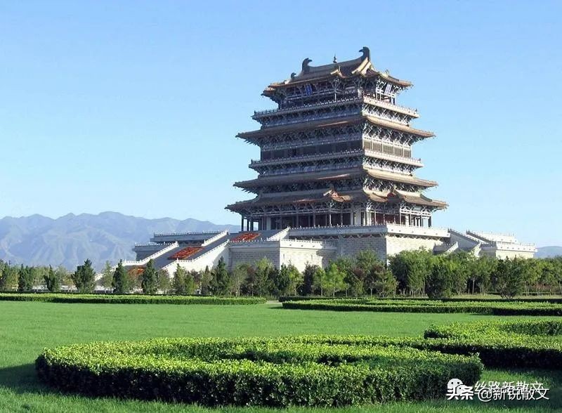 走近河东，悠久的历史、素不相识的小伙子，都让这块土地高大神圣