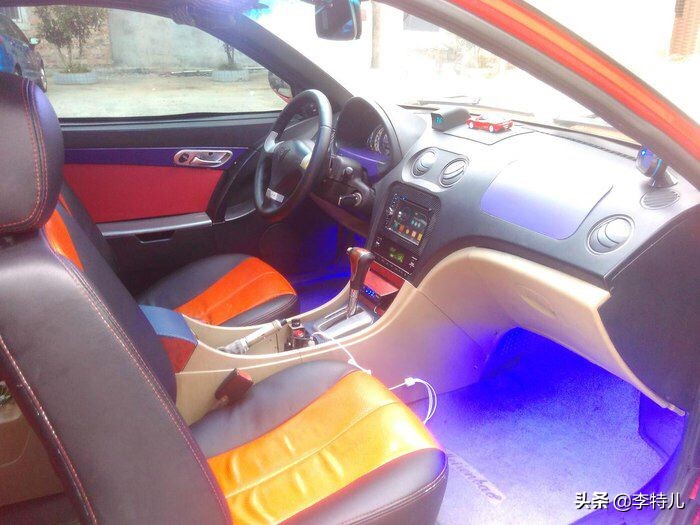 街头偶遇顶级跑车,国内街头罕见的超跑