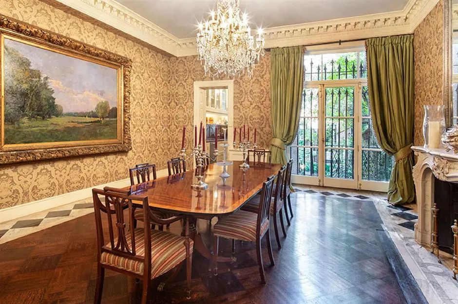 安吉丽娜朱莉麦当娜,安吉丽娜朱莉从小到大