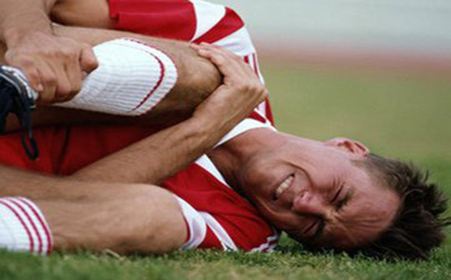 膝盖内侧副韧带拉伤怎么办恢复快,韧带拉伤喷云南白药气雾剂有效吗