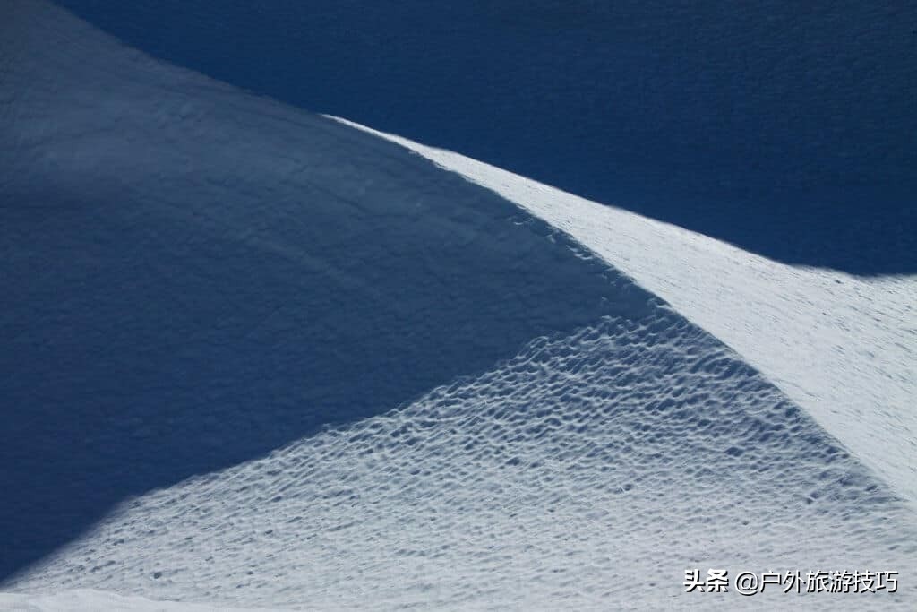 在野外辨别方向的小窍门,野外最简单最有效的辨别方向