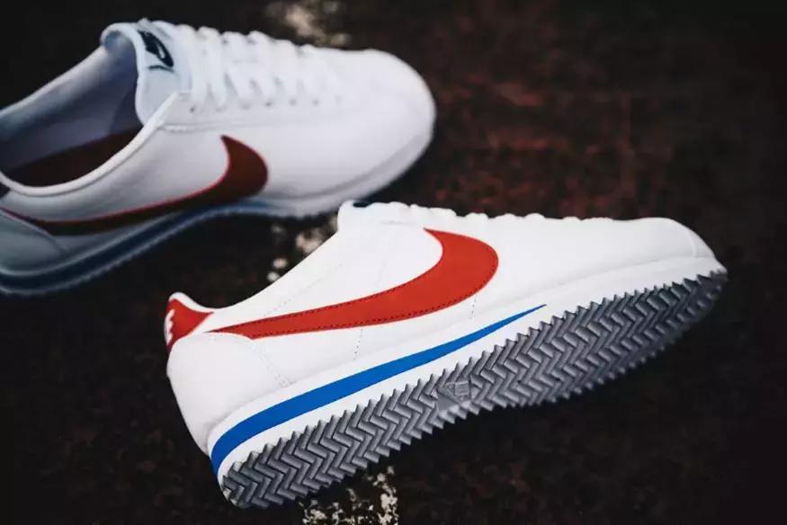 推荐几款比较时尚年轻的男休闲鞋,春夏必备的三双潮鞋男士