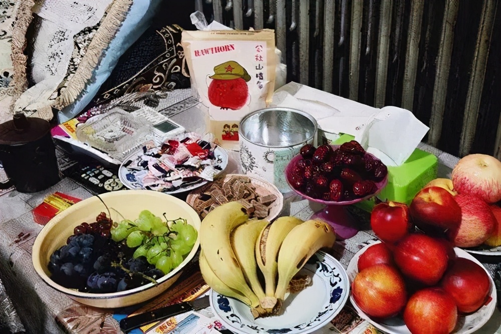 这套流光溢彩冰川碗，让居家生活更有格调、更精致