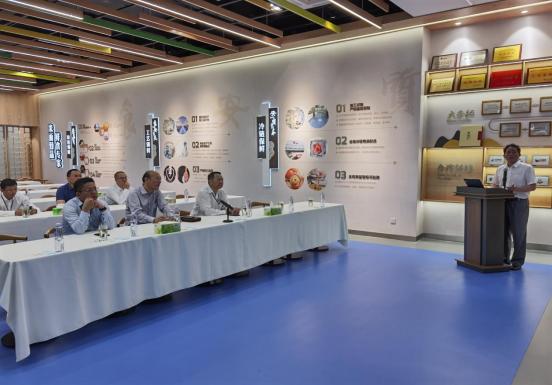 金鹰商贸集团王恒董事长一行考察苏食早餐公司