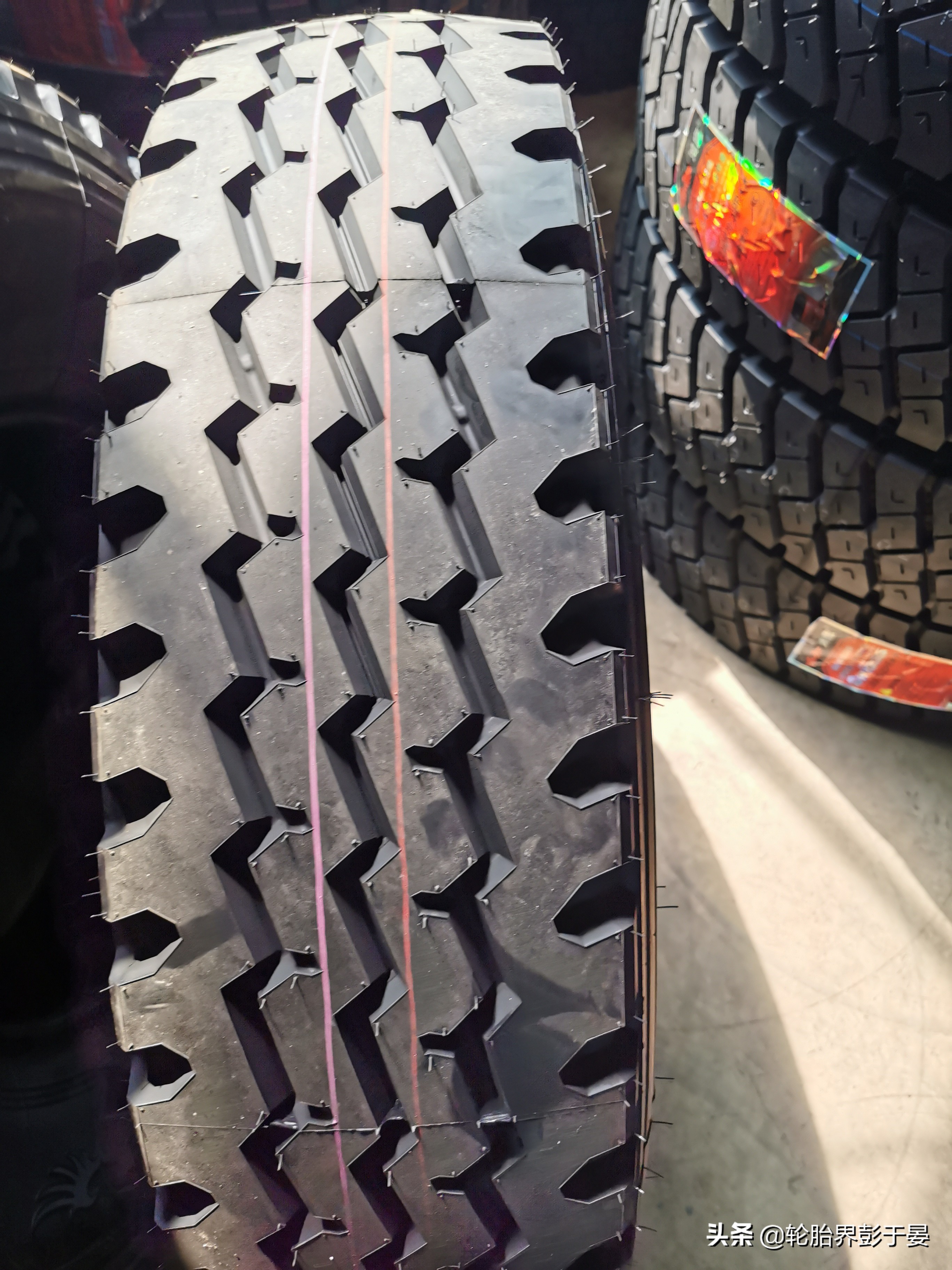 货车轮胎用什么轮位好点,非对称轮胎左右轮花纹方向