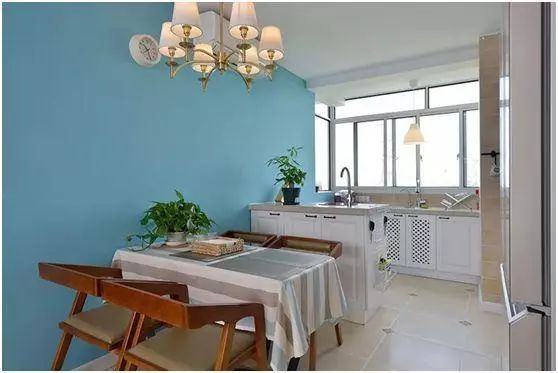 餐厅没窗户感觉压抑怎么设计好看,采光不好的餐厅怎么设计