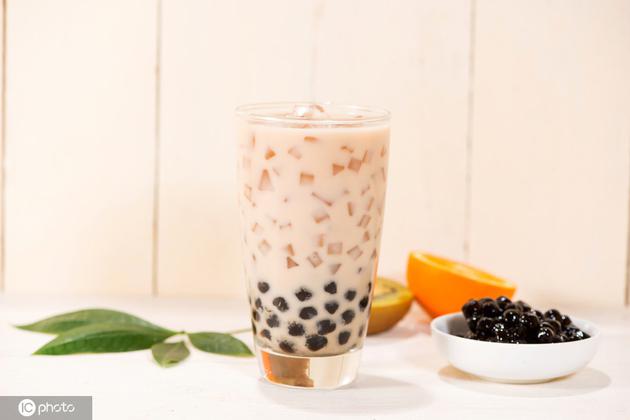 买不到“奶茶口罩”？这些奶茶美妆品更解馋