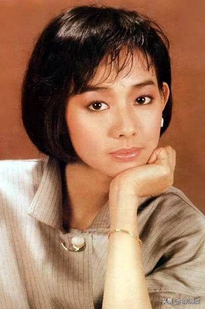 60岁“毛毛”感情一波三折，三婚嫁给区丁平，2个女儿颜值高