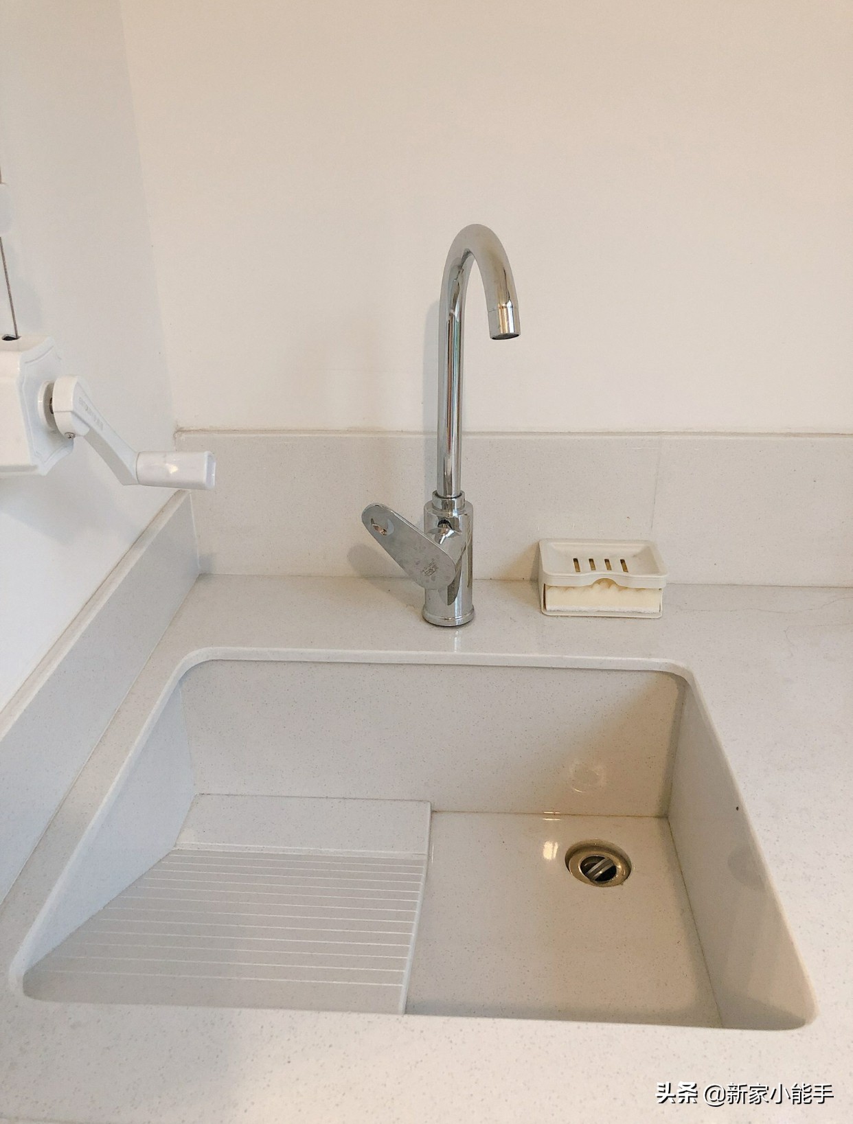 小面积房子客厅电视墙的设计,经济实用的小户型电视墙