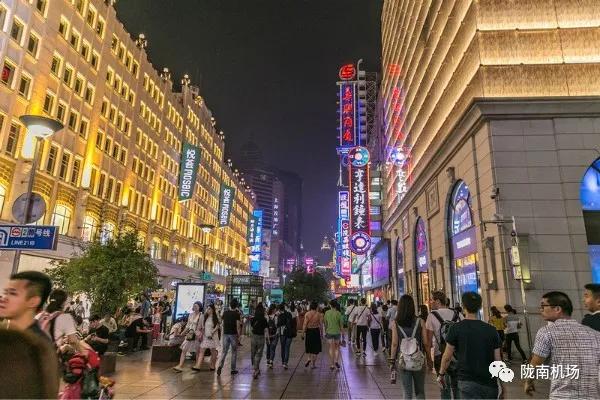 从陇上江南飞去十里洋场