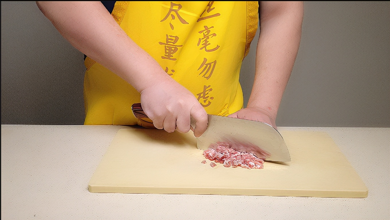 黑木耳跟什么菜炒排便最快,木耳和什么菜最好健脾