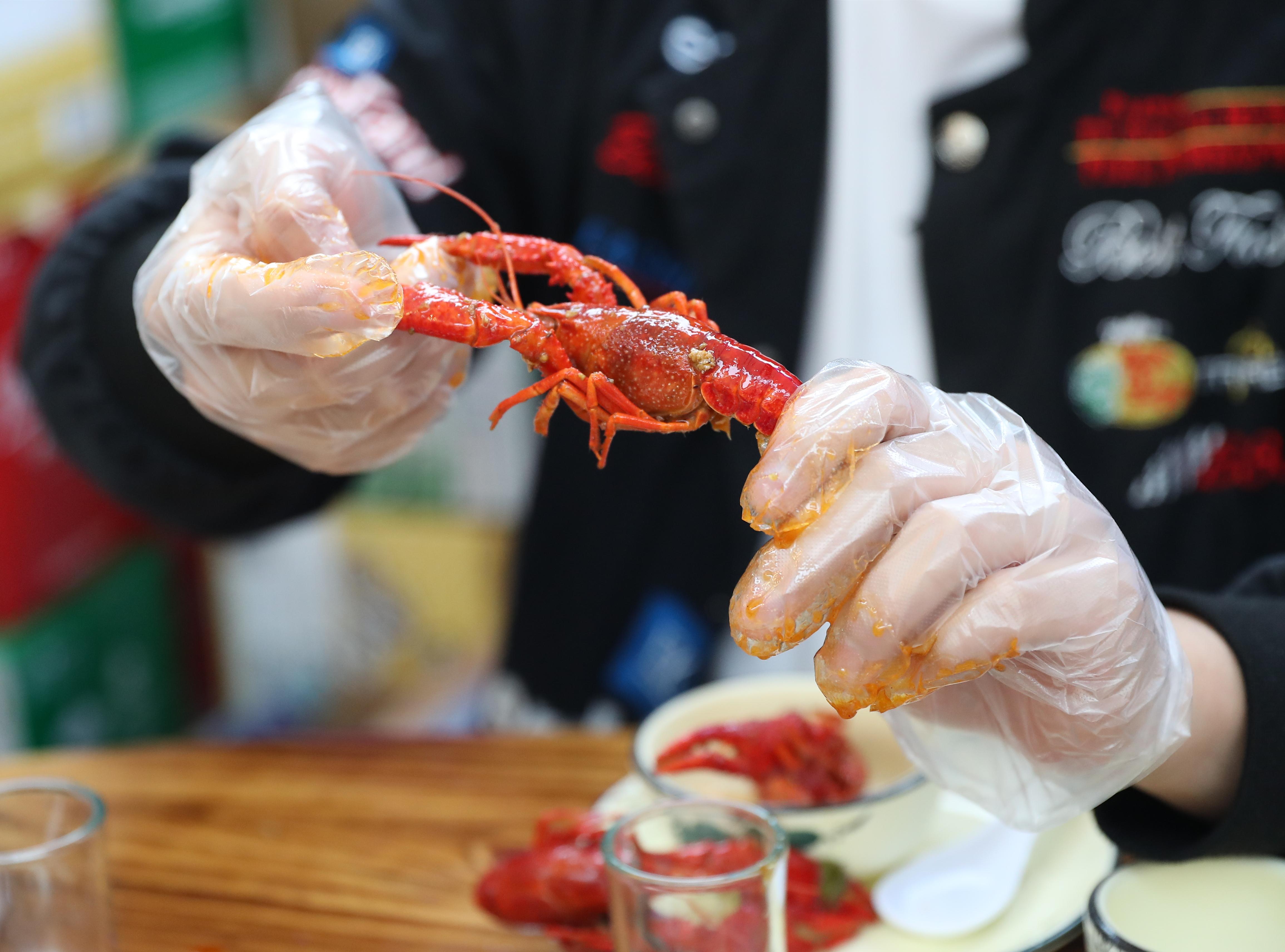 虾神来啦吴江店,虾神来了秘制小龙虾做法