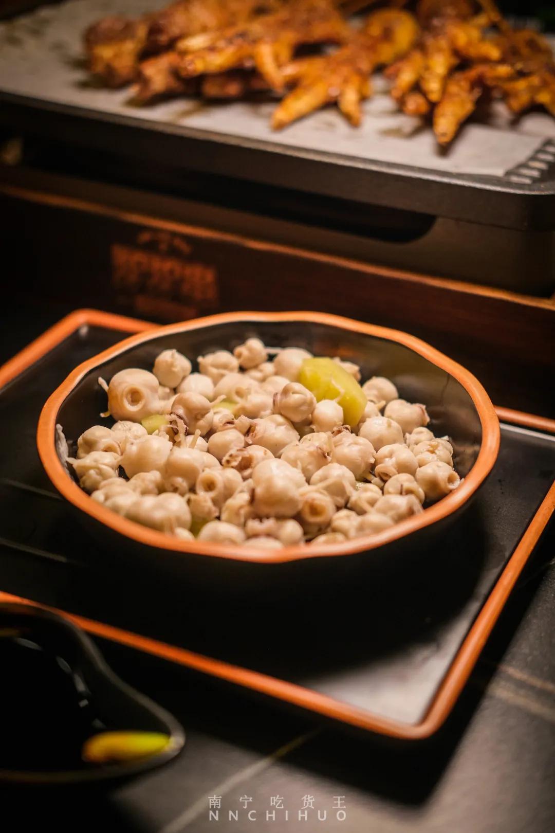 南宁夜宵炭火烤肉,南宁烧烤夜宵推荐