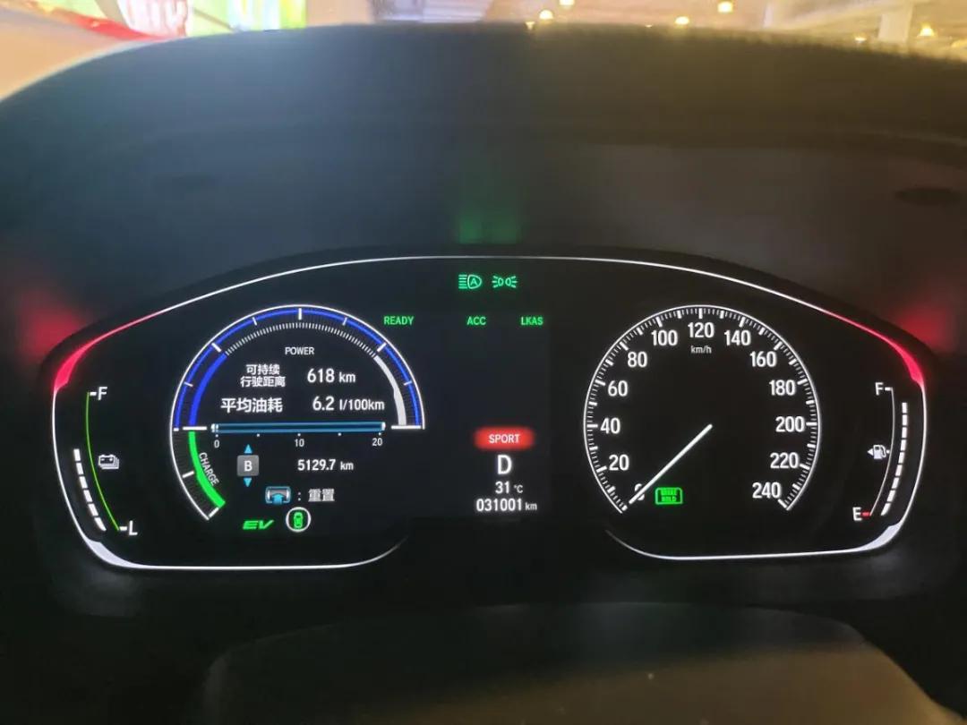 开起来像燃油车,开起来像电车的油车