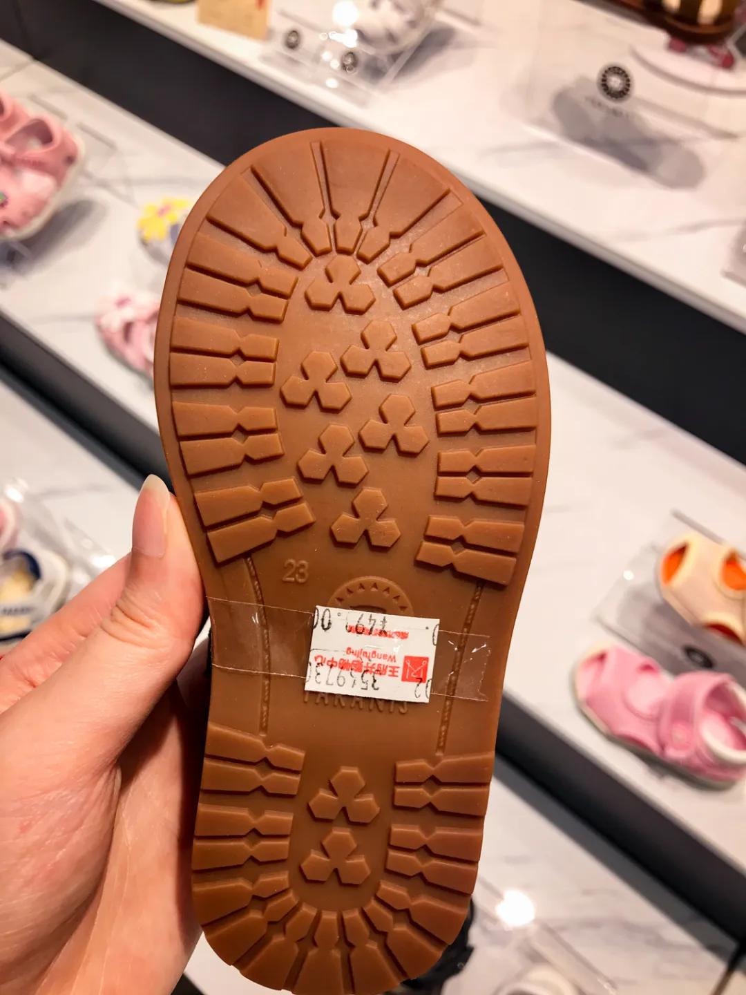 关爱孩子从鞋子开始,关爱宝宝从脚开始