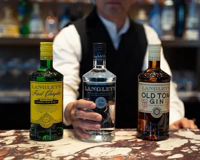 金酒与二锅头有区别吗,英国金酒怎么兑比较好喝