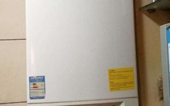 壁挂式燃气炉选择多大的,燃气壁挂炉优点缺点有哪些呢