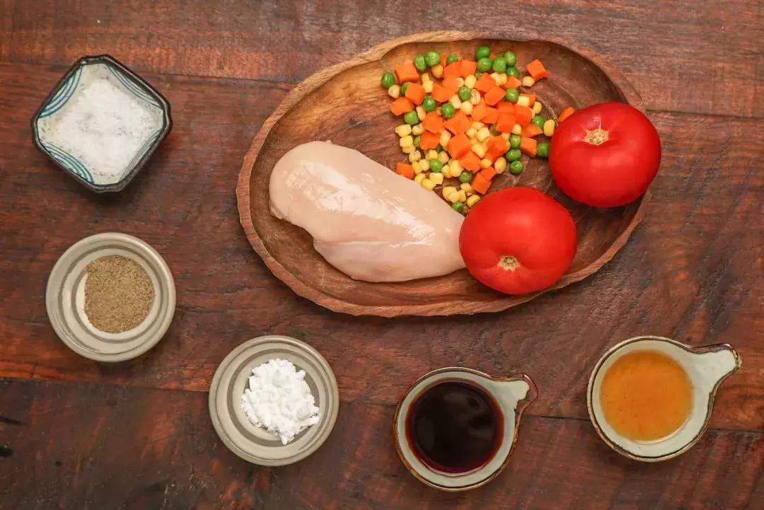 鸡胸肉肠减脂做法自制,鸡胸肉的做法吃货的福音值得一试