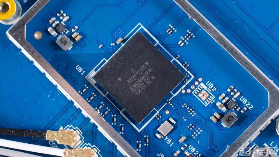 华硕rt-ax88u路由器拆解,华硕wifi6ax88u路由器评测