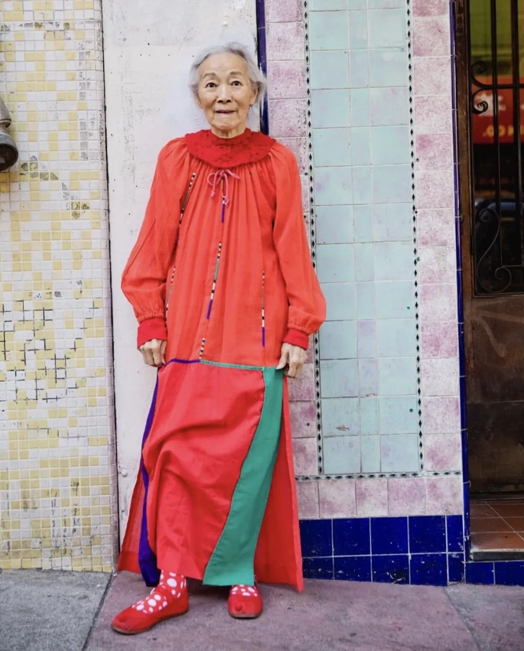 麦当娜50岁时穿衣打扮,61岁麦当娜自曝秀出美貌不减年华