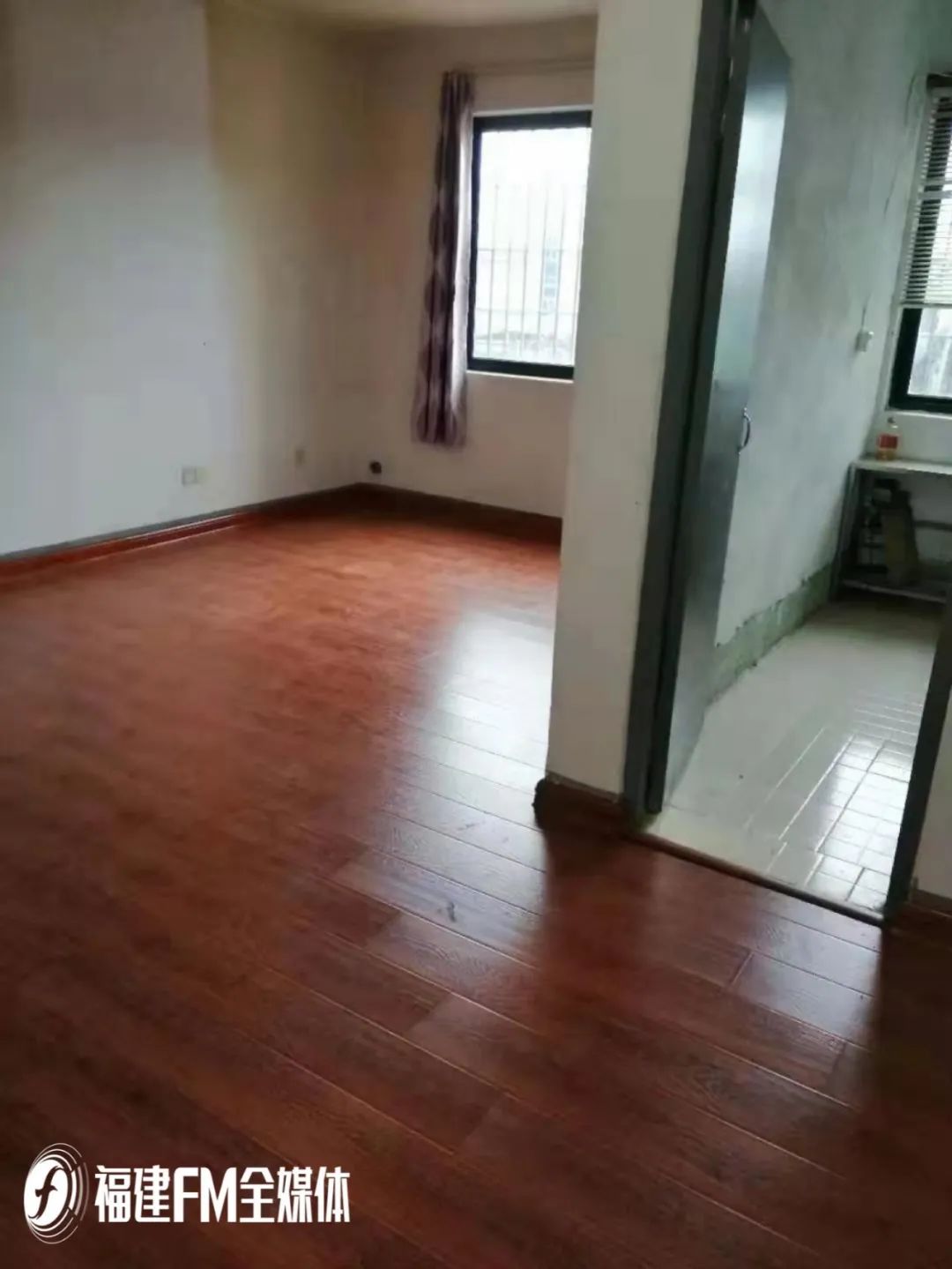 陈女士和商家的纠纷,陈女士房子被砸处理结果