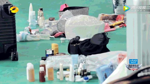 lamer唇膏和唇釉,lamer的唇膏和唇部精华