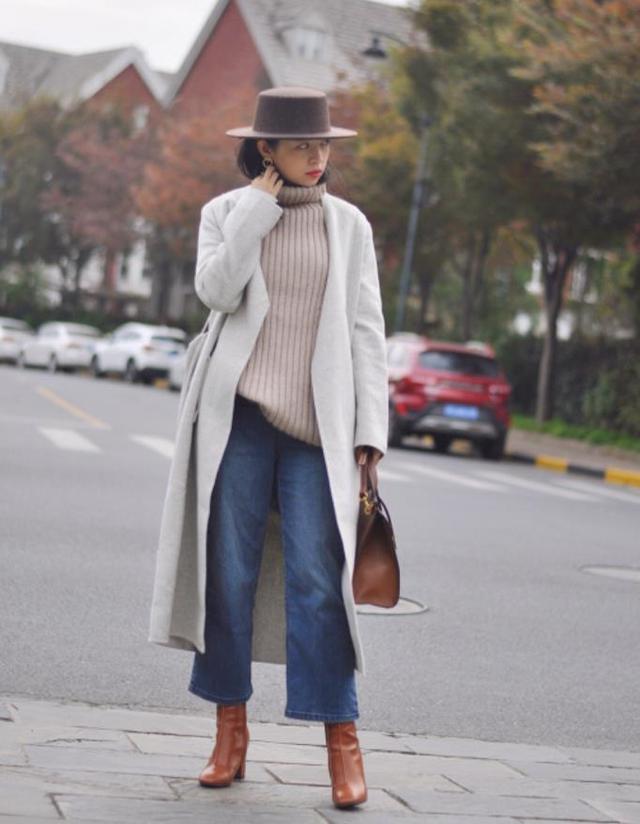 开春这样穿清新又有质感毛衣,毛衣这样穿再普通的毛衣也时髦