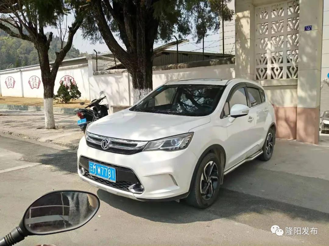 交警曝光乱停乱放车辆,曝光台车辆乱停乱放现象何时休