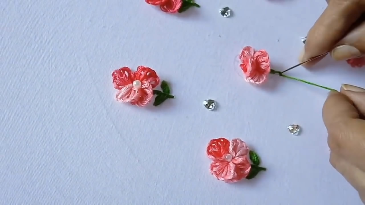 绣花教程花朵,绣花小技巧简单又漂亮