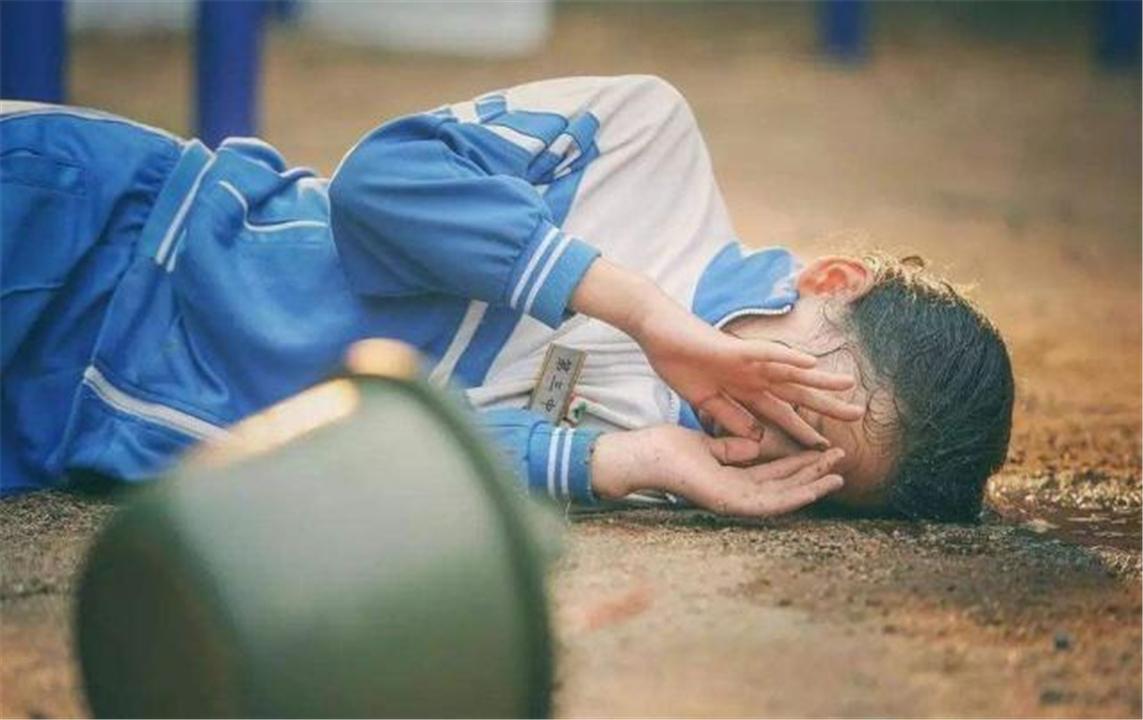 孩子被欺负怎么跟老师沟通李玫瑾,李玫瑾如果被欺负了是否要还手