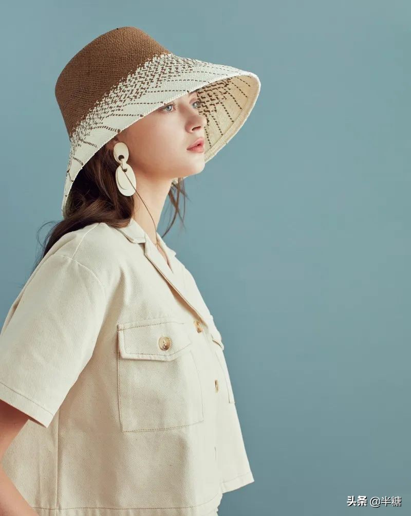 韩剧女主的穿搭连衣裙,韩剧女主穿条纹衬衫