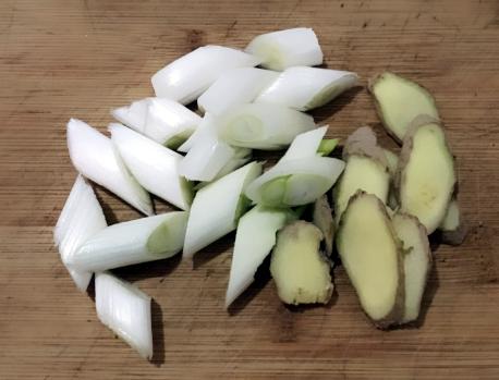 螃蟹直接蒸出来苦,螃蟹直接蒸还是要洗过