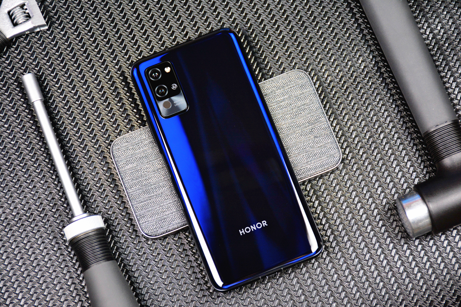 荣耀play4pro麒麟9905g信号怎么样,荣耀play4pro是麒麟9905g吗