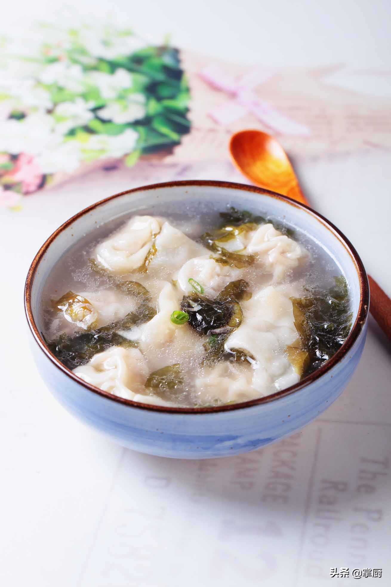 鲜嫩q弹的虾仁,馅大皮薄的虾仁馄饨