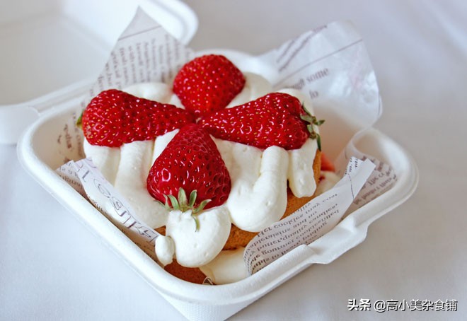 盒子千层蛋糕怎么做简单又好吃,网红盒子蛋糕超好吃