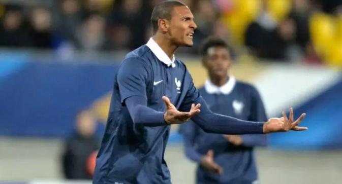 拒绝中超邀约赴德甲，没进过国家队的他却成五大联赛第一人