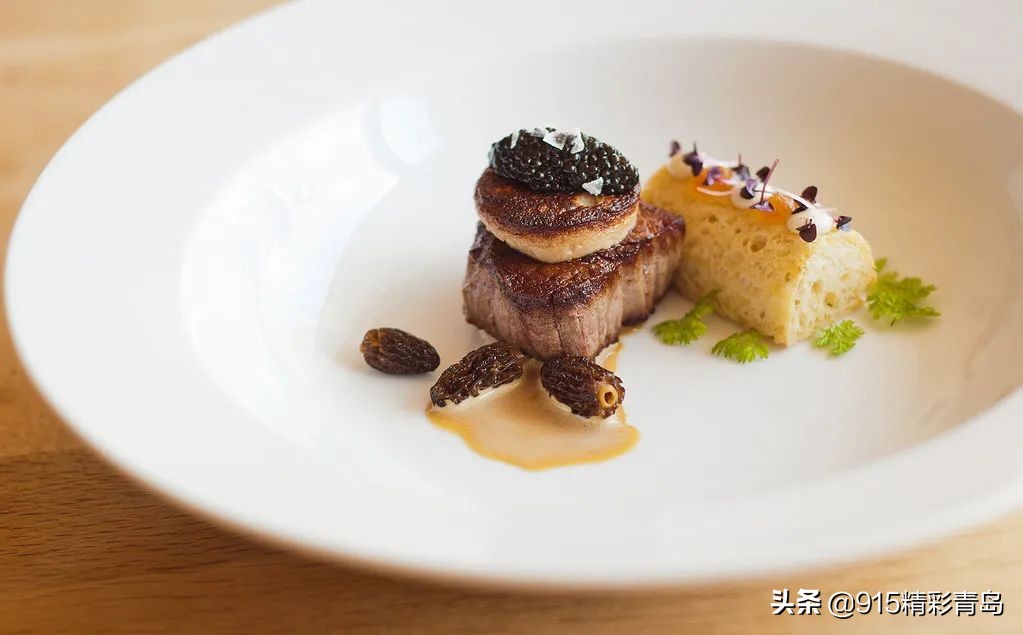 品尝鱼子酱为什么用手背,鱼子酱可以放手背上吃吗