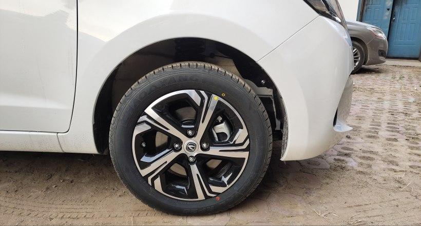 被五菱宏光吸引，最终却入手长安E-Star，提车后来说说感受