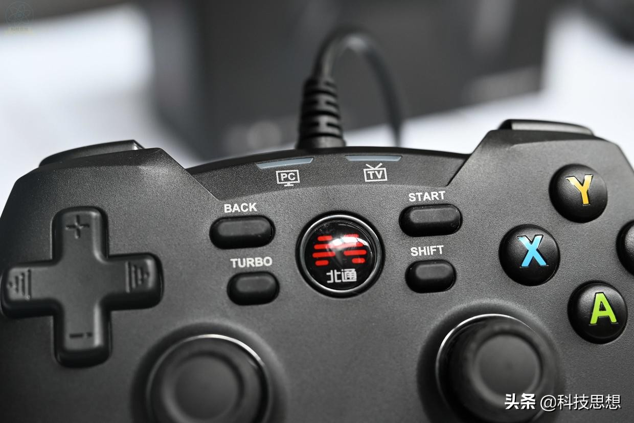 北通蝙蝠4游戏手柄上手体验,北通蝙蝠4手柄