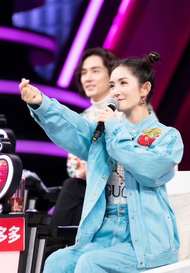 谢娜终于对“樱桃牛仔”下手了,38岁穿成18岁,90后爱了!