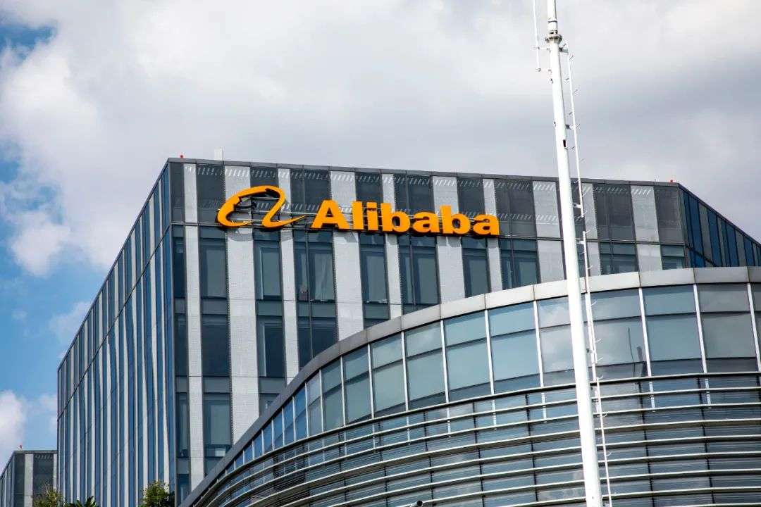 阿里MMC扩张提速；辛巴遭女徒弟*薪讨**；肖战粉丝大闹李佳琦微博