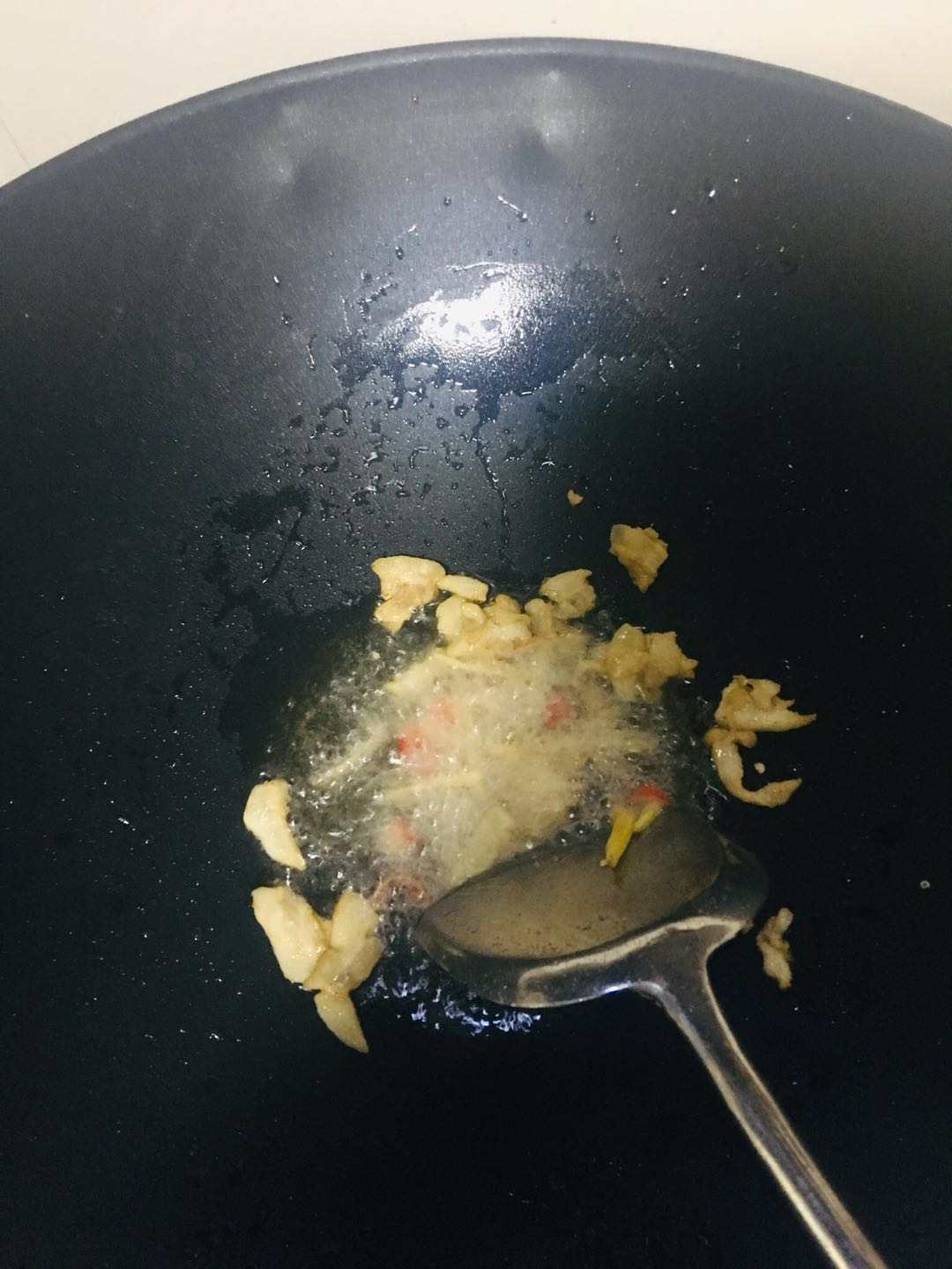 香干芹菜炒肉的配料,芹菜香干炒肉片热量