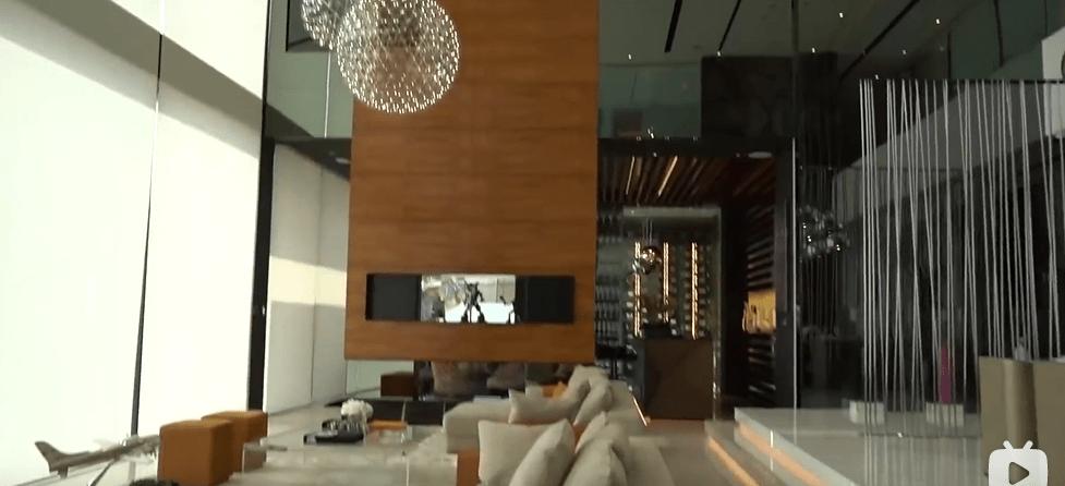 迪拜小哥豪宅,迪拜土豪哥卖劳斯莱斯